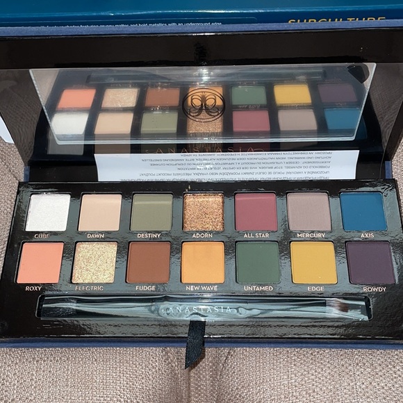 Anastasia Beverly Hills Subculture Eyeshadow Palette